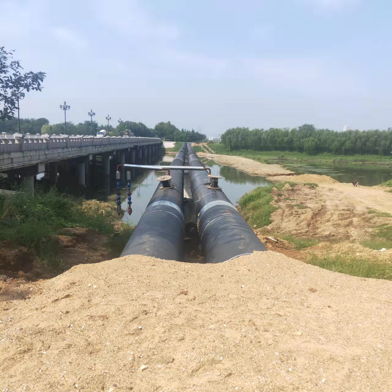 四川管道长距离内部除垢输油管道清洗